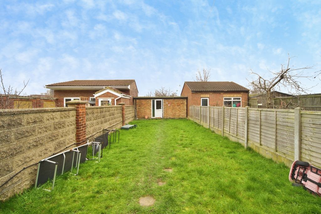 Property photo 3 of 9 Pbox-Img.Jpg