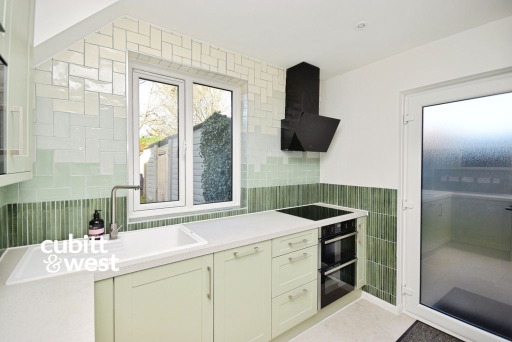 Property photo 2 of 13 6Efc4318-Dsc_5821