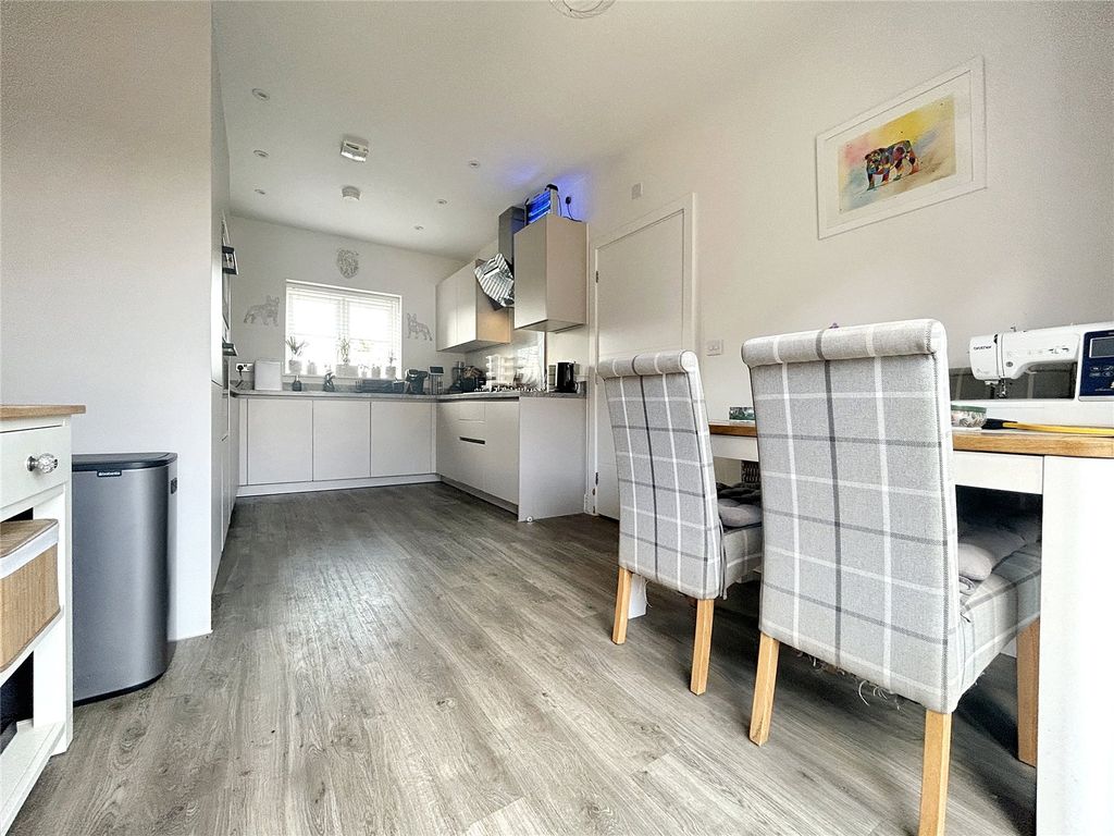 Property photo 2 of 16 Picture No. 06