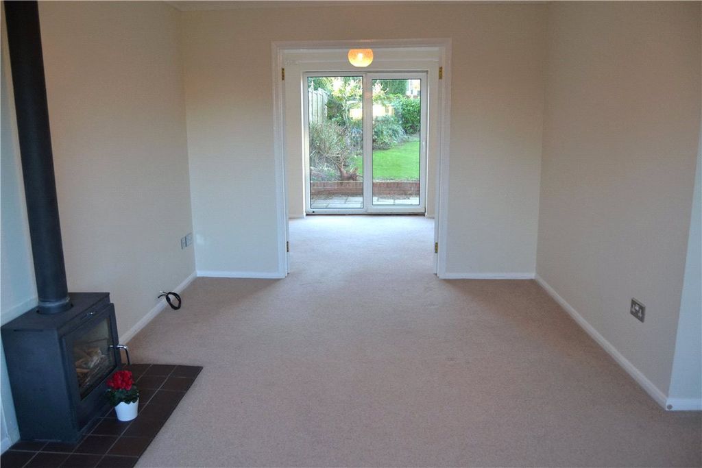 Property photo 3 of 12 Sitting Room