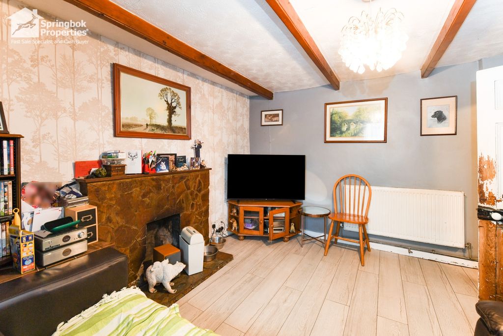 Property photo 3 of 19 Image 2