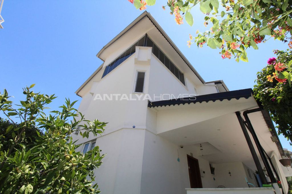 Property photo 1 of 37