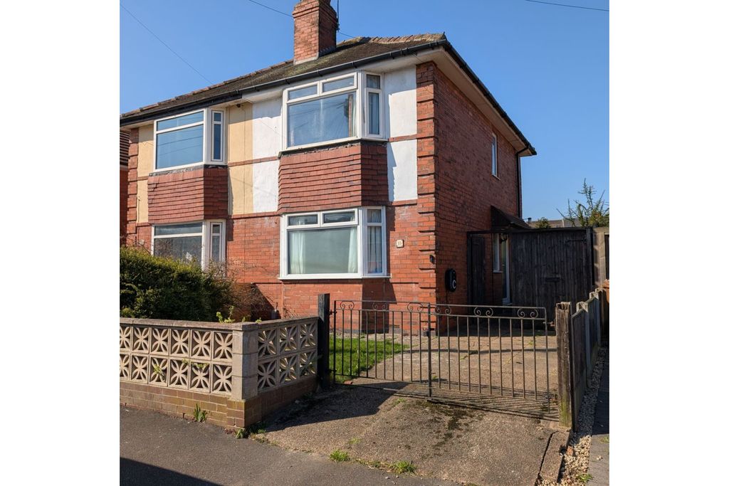 Property photo 1 of 17