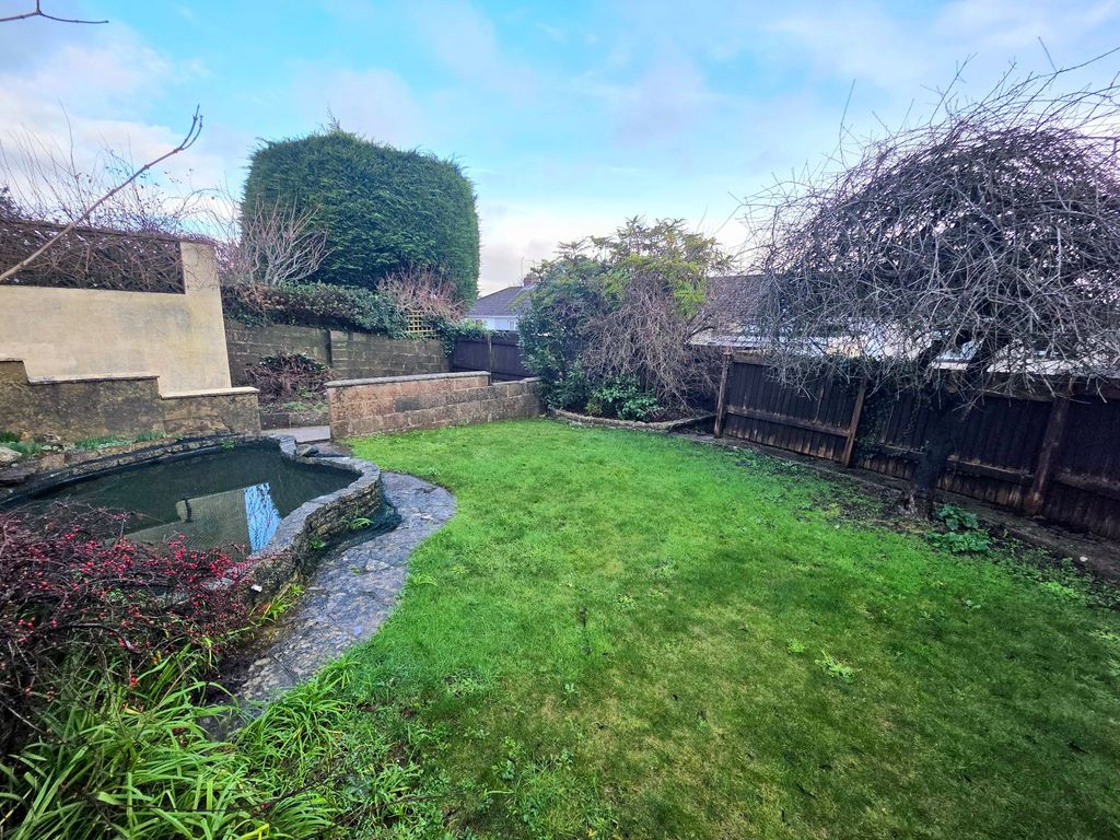 Property photo 3 of 25