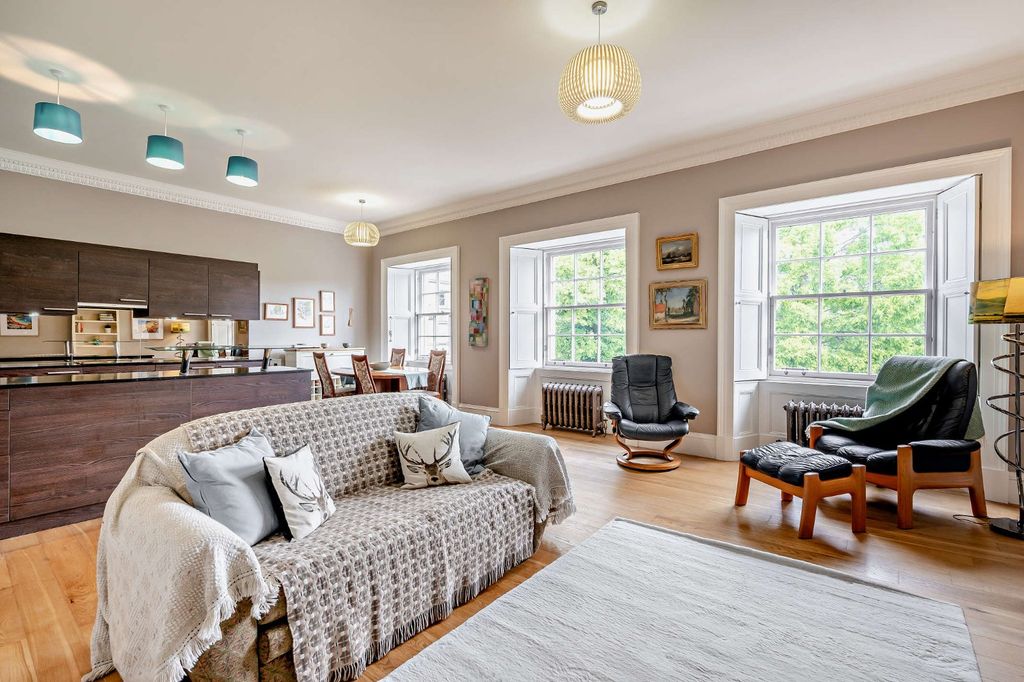 Property photo 1 of 20 Open Plan