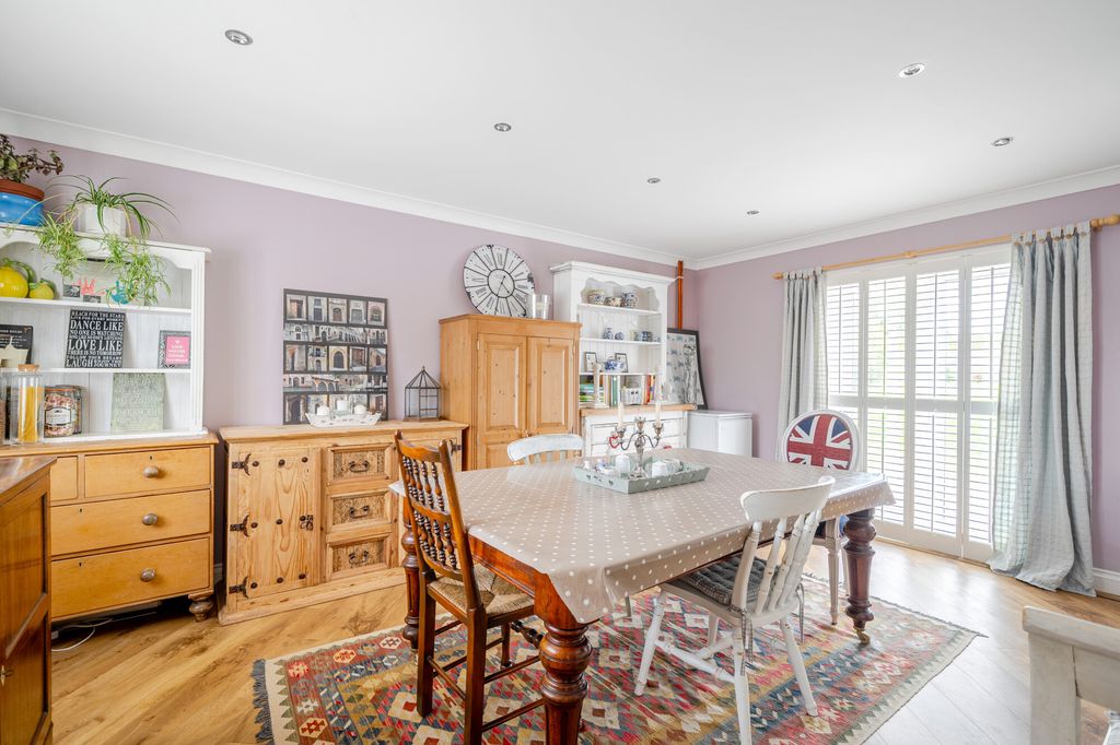 Property photo 3 of 17 Dining Room