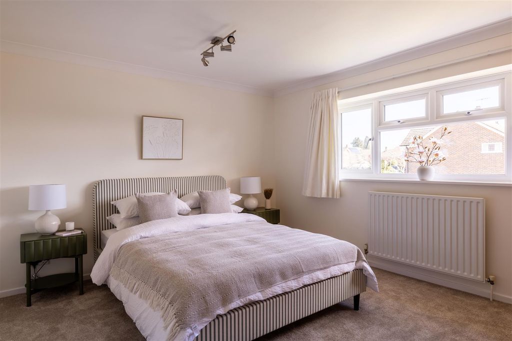 Additional image 26 of 4 bed detached house for saleBeaufort Close, Reigate RH2