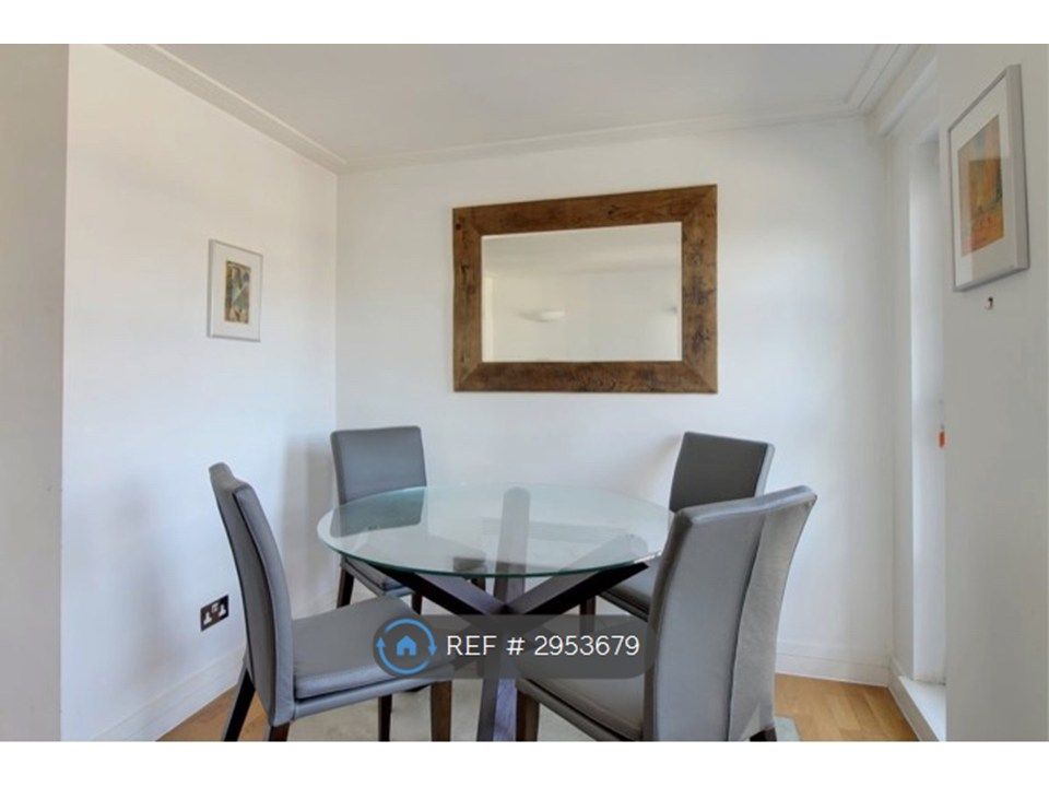 Property photo 3 of 12 Dining Area