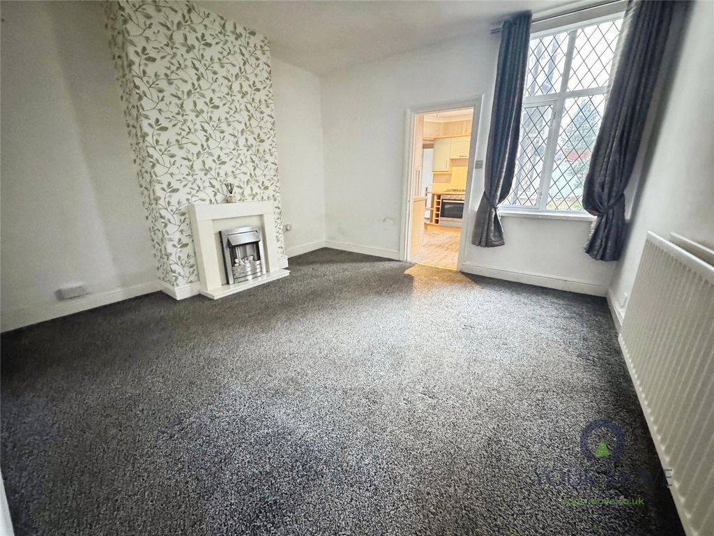 Property photo 2 of 11 Picture No. 17