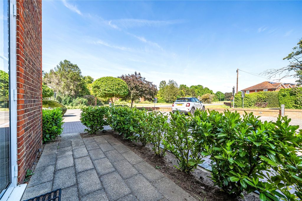 Property photo 3 of 17 Picture No. 05