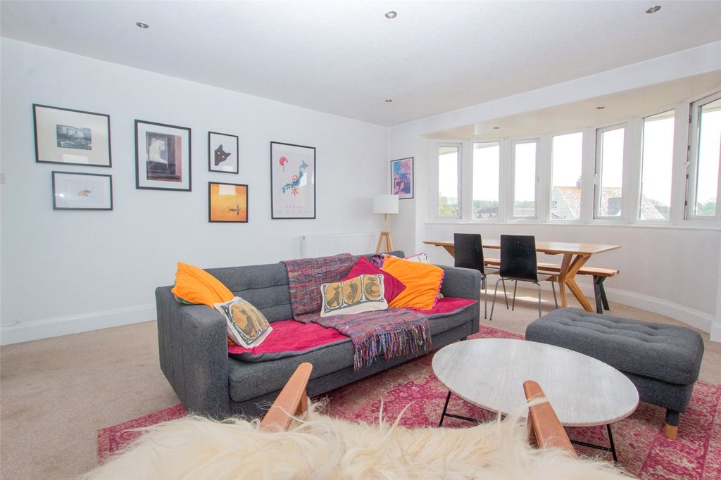 Property photo 3 of 20 Picture No. 13