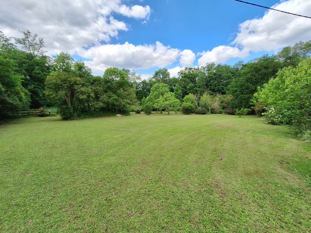 Property photo 2 of 24