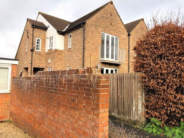 Property photo 2 of 5 Front