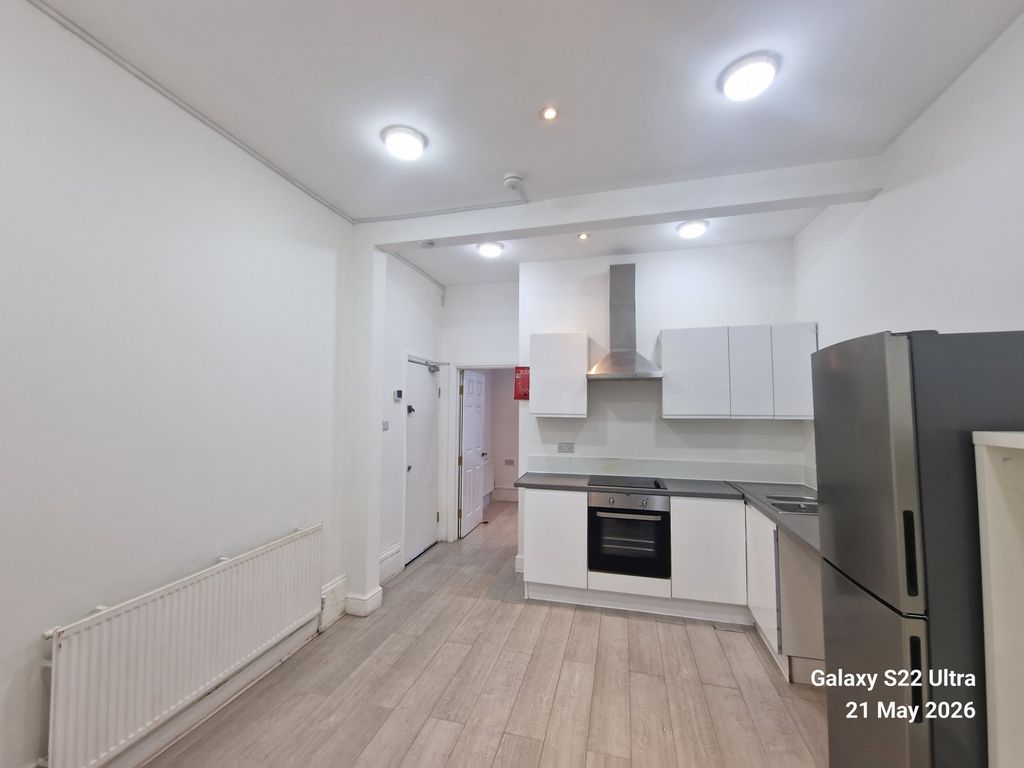 Property photo 1 of 9 Flat To Rent Northbrook Road, Ilford Ig1