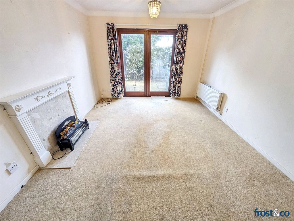 Property photo 2 of 10 Lounge