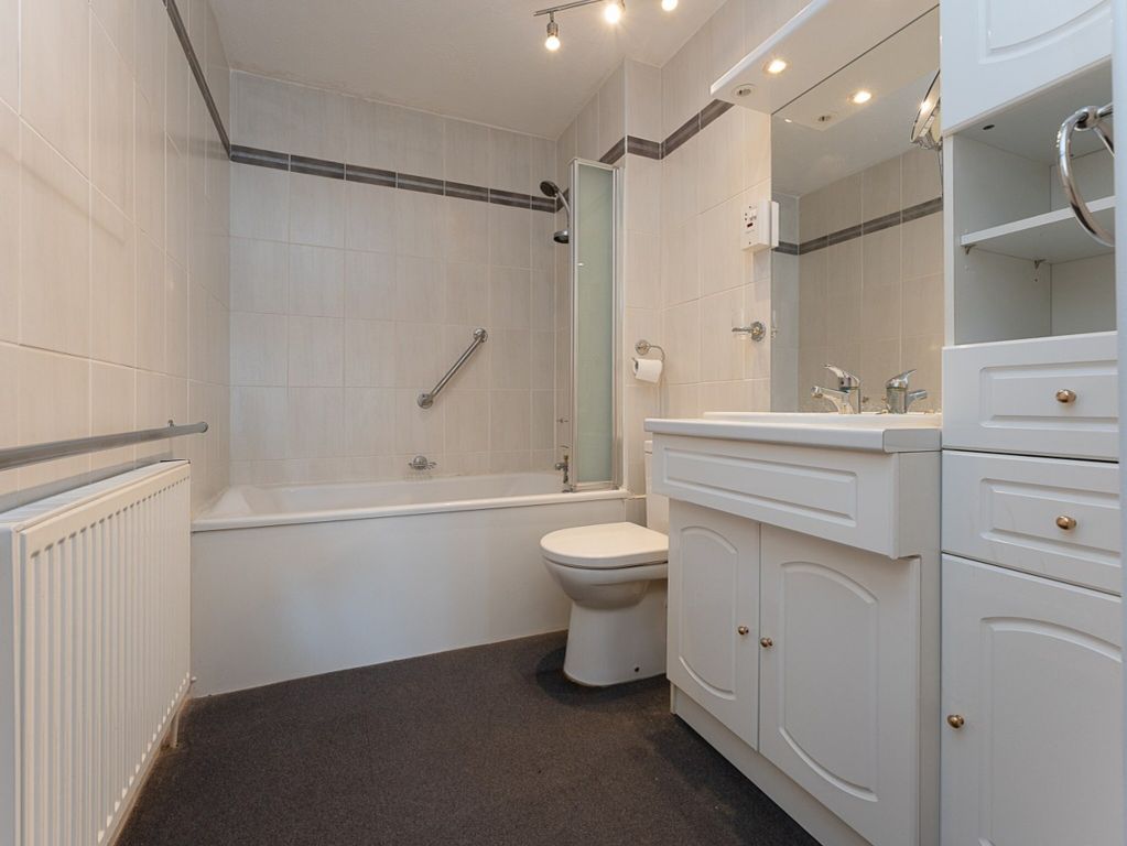 Property photo 3 of 18