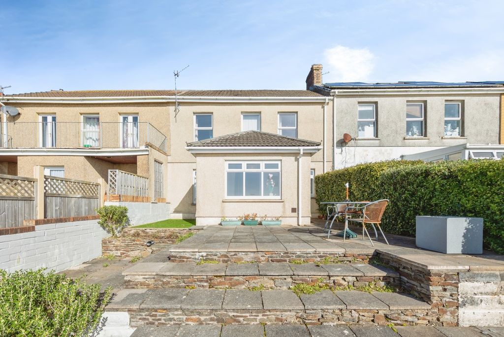 Property photo 1 of 31 Pbox-Img.Jpg