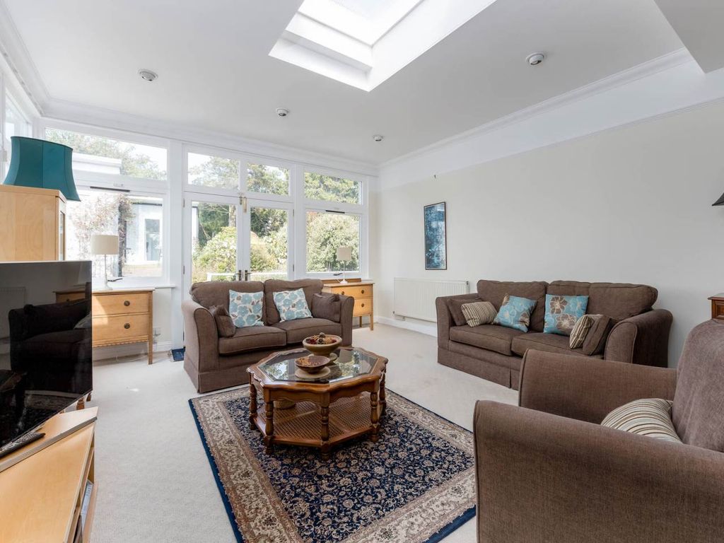 Property photo 3 of 20 65259_Orcharddrive006