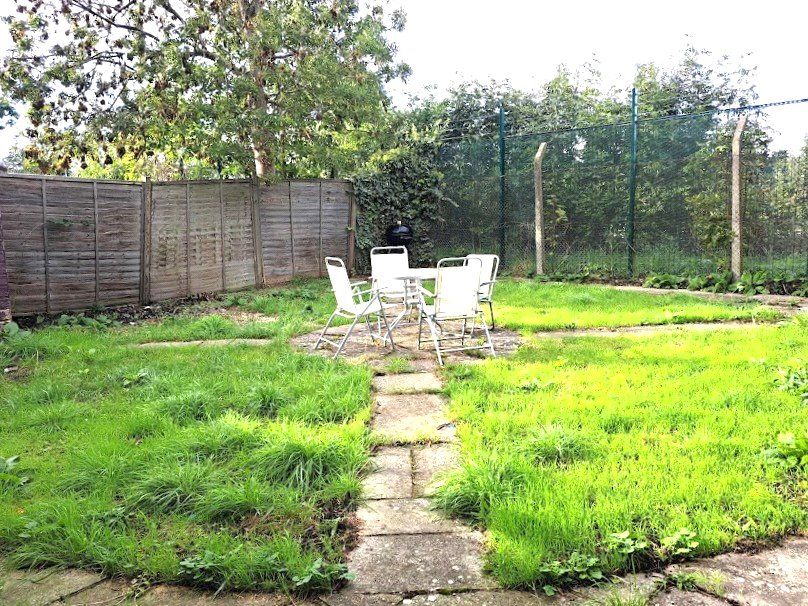 Property photo 3 of 10 Garden