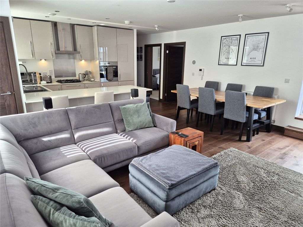 Property photo 3 of 14 Picture No. 18