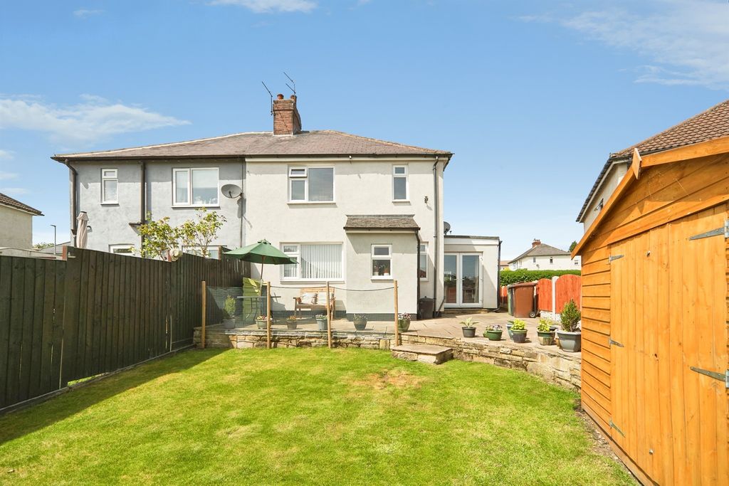 Property photo 2 of 18