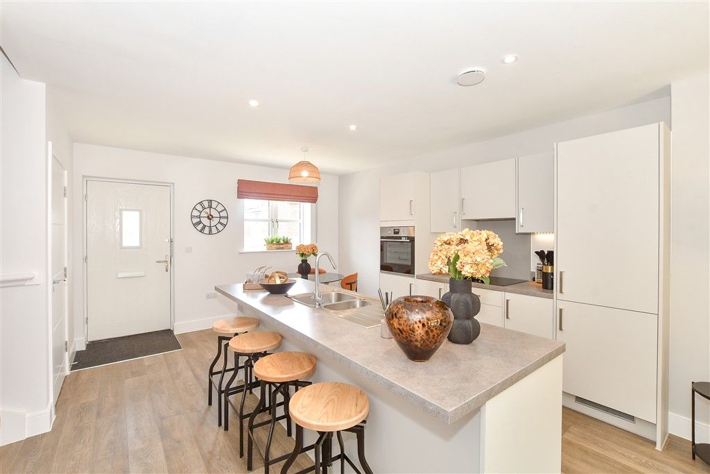 Property photo 3 of 14 Kitchen Diner