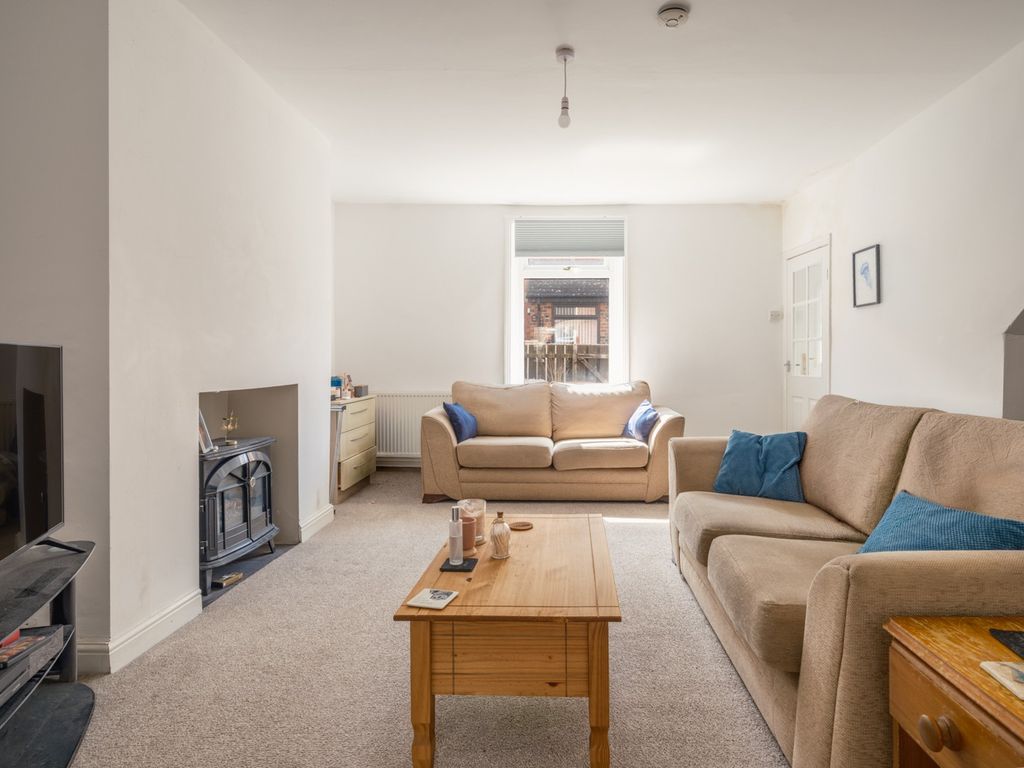 Property photo 2 of 14 5174851