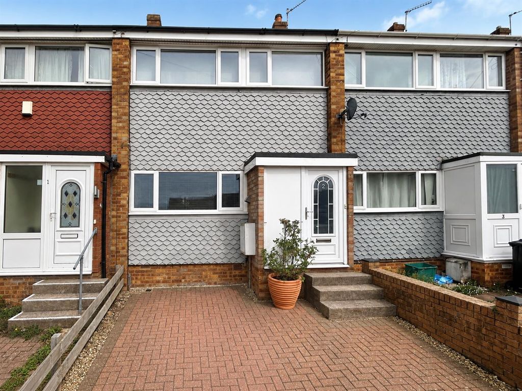 Property photo 1 of 17