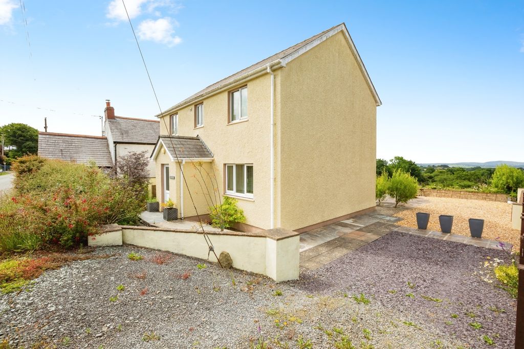 Property photo 1 of 17 Photo
