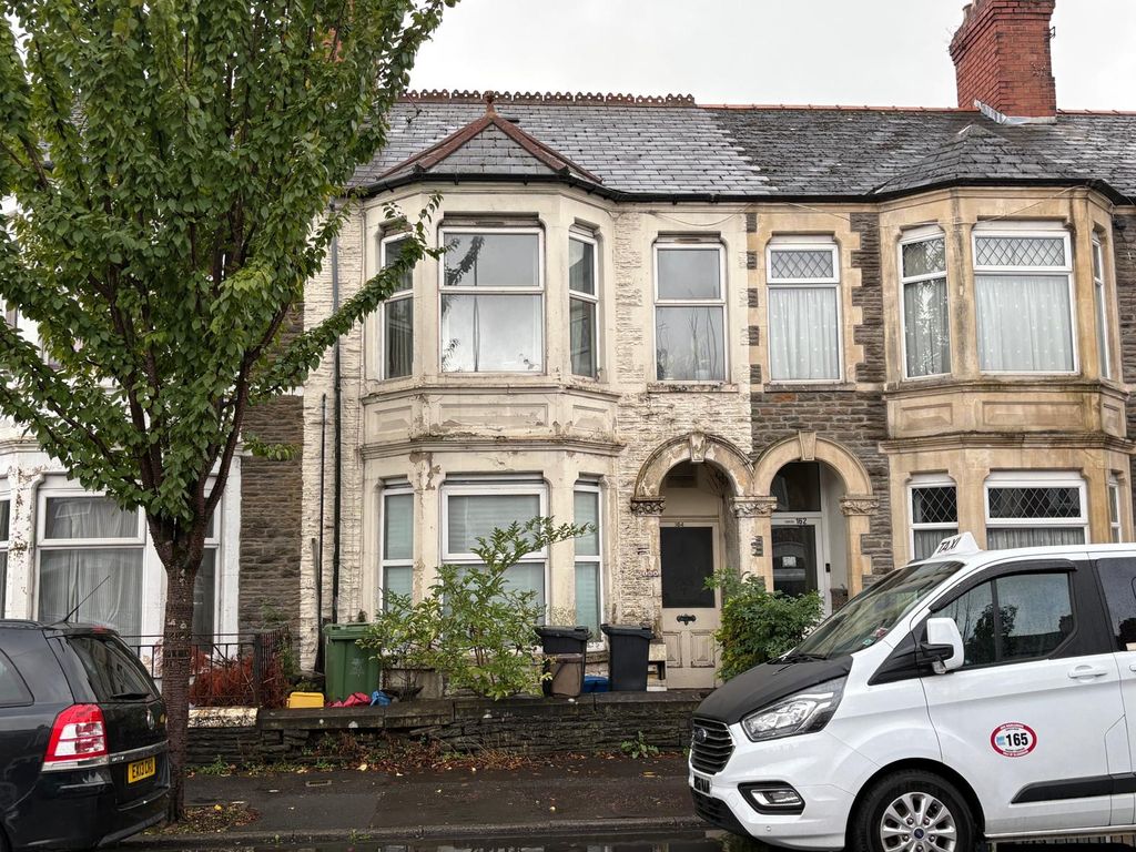 Property photo 1 of 12