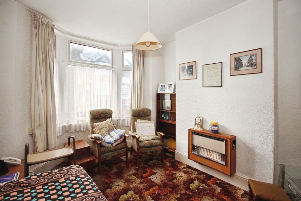 Property photo 2 of 15