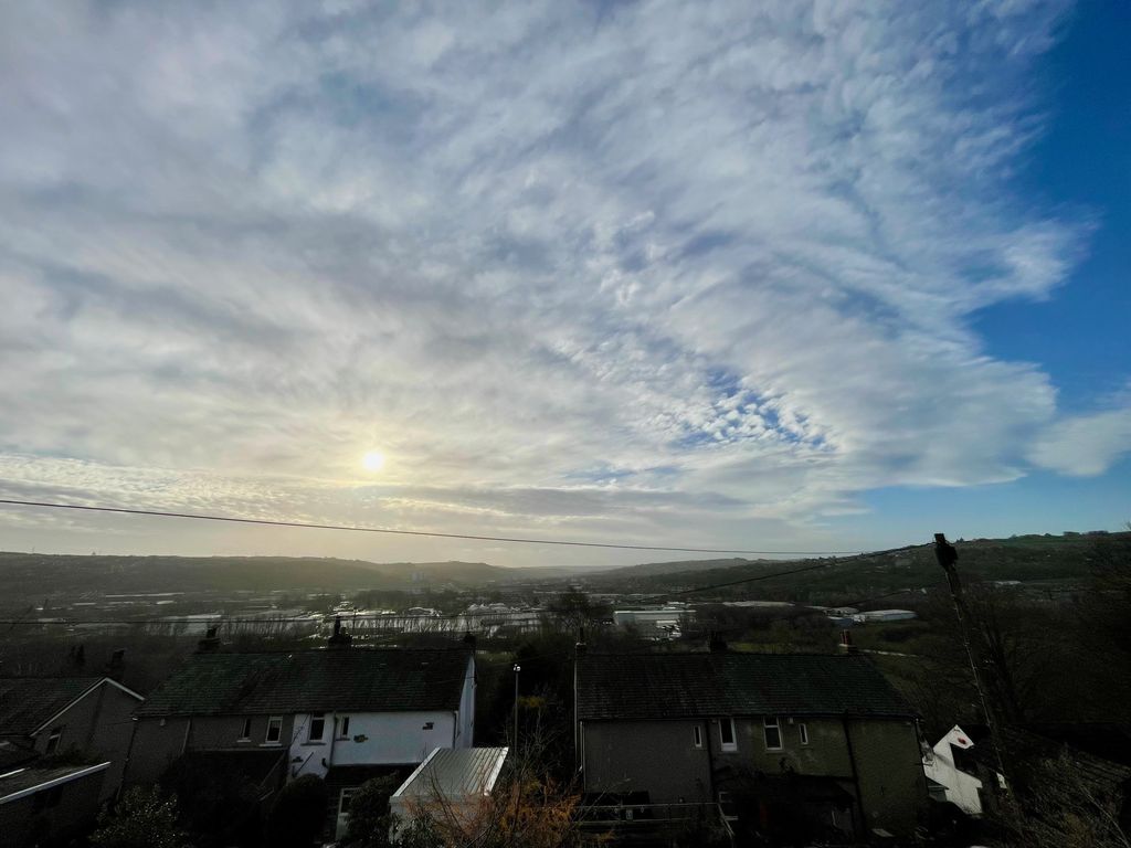 Property photo 3 of 16 Exterior