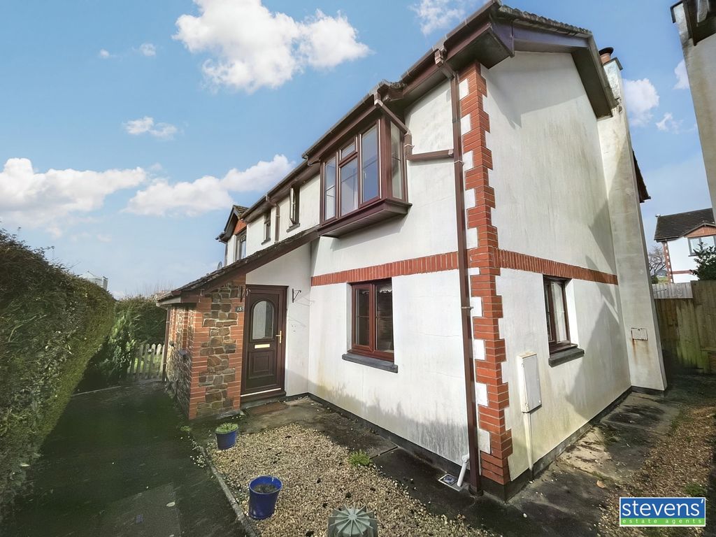 Property photo 3 of 13 Image00007