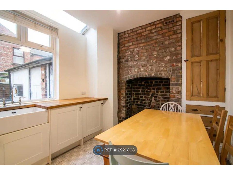 Property photo 2 of 16 Kitchen