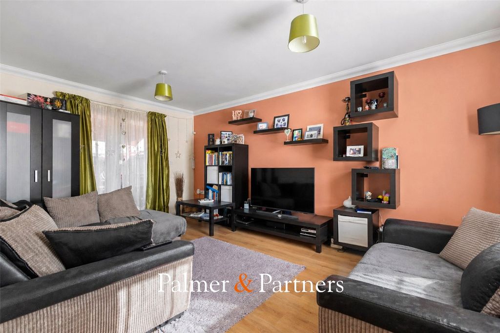 Property photo 2 of 18 Picture No. 05