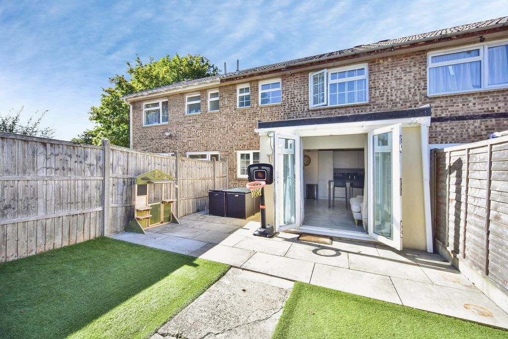 Property photo 1 of 18 Pbox-Img.Jpg