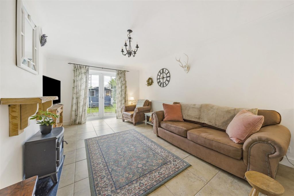Property photo 2 of 24