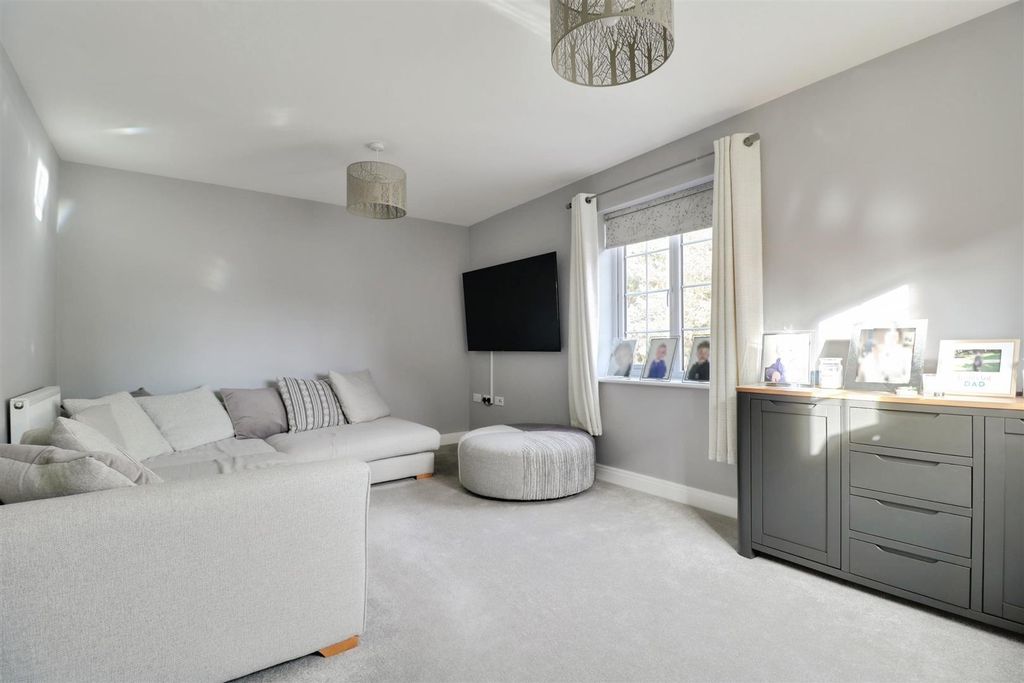 Property photo 3 of 24 721A57A6-Img_6942-Img_6944.Jpg