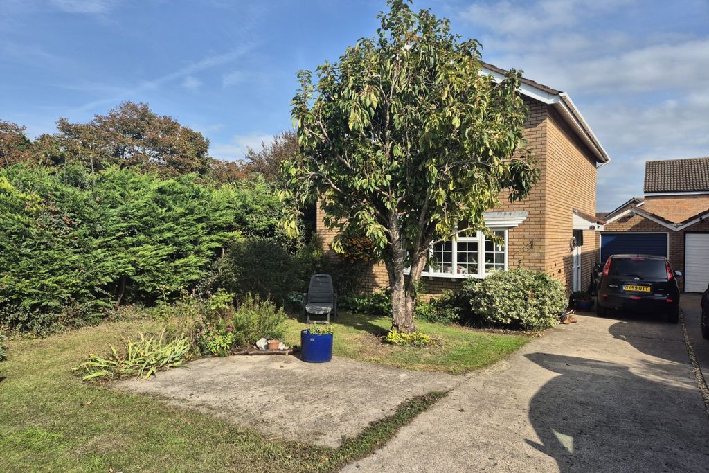 Property photo 1 of 11 Front