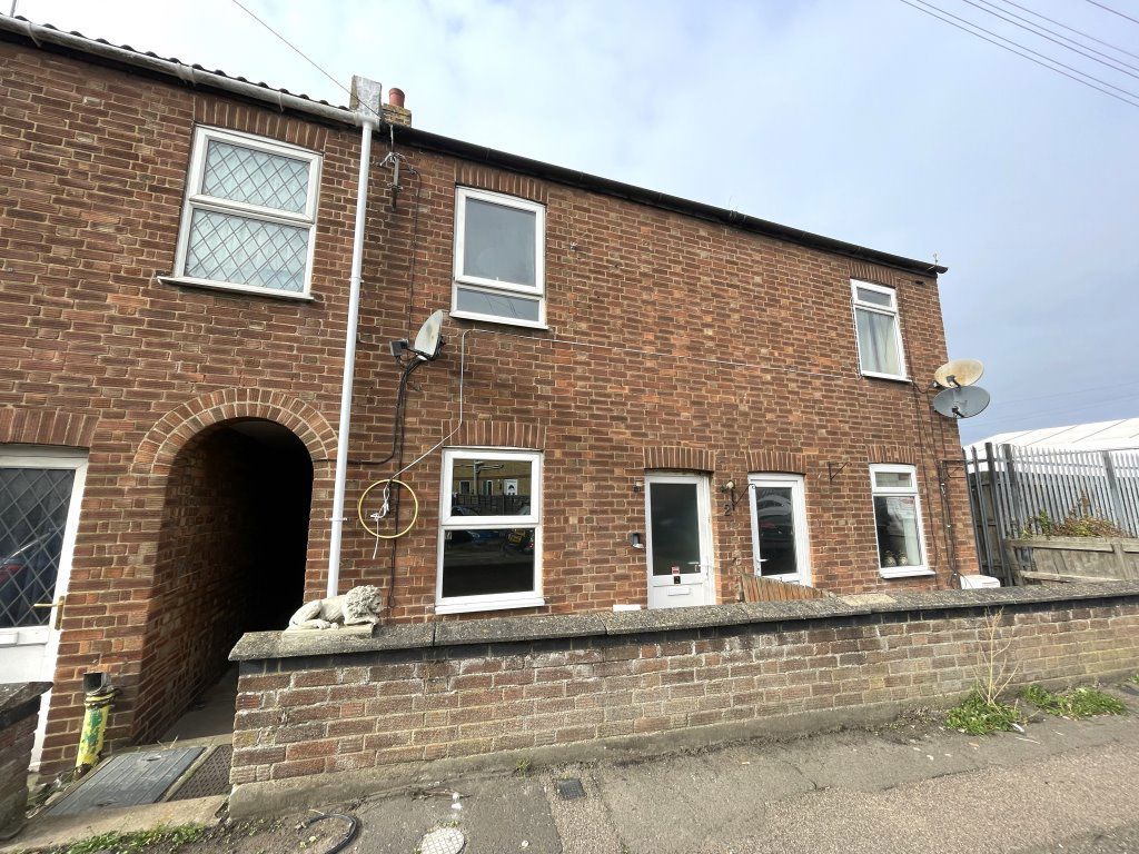 Property photo 1 of 27