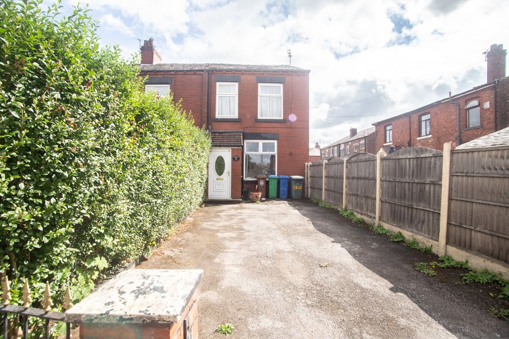 Property photo 1 of 22