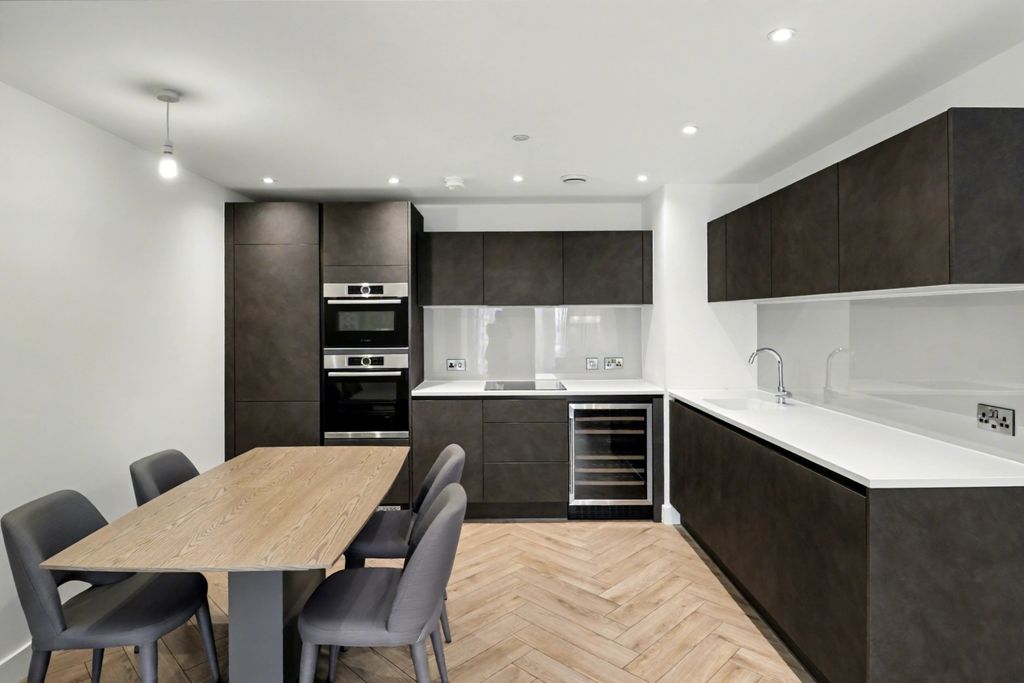 Property photo 2 of 17 Img_4243