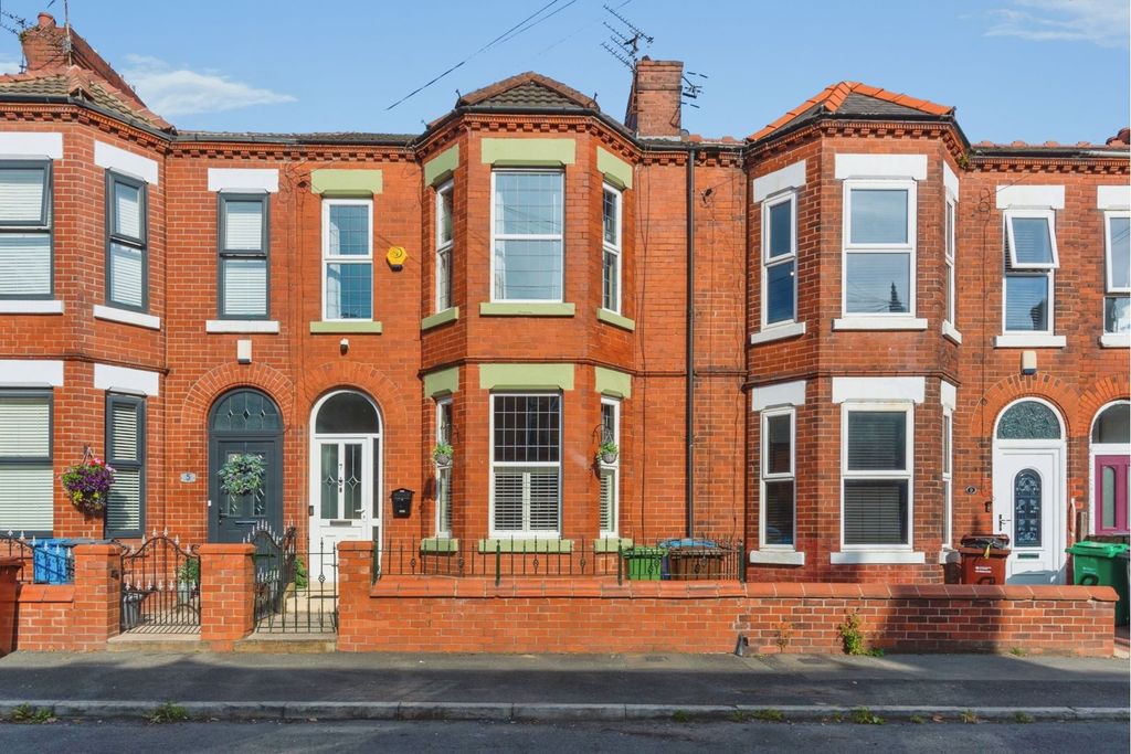 Property photo 1 of 36