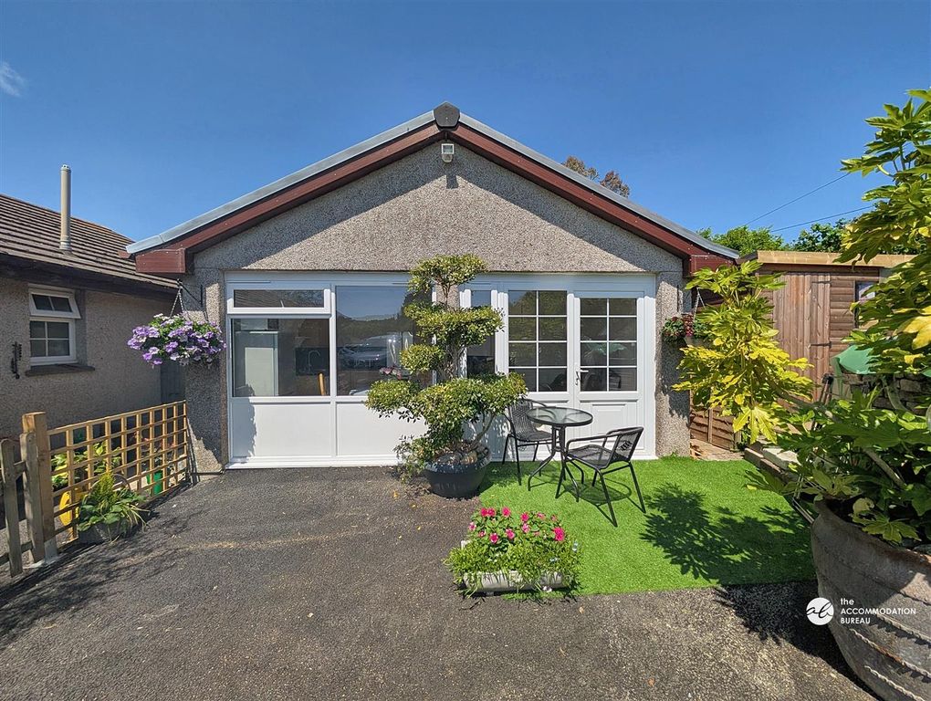 Property photo 1 of 9 Exterior