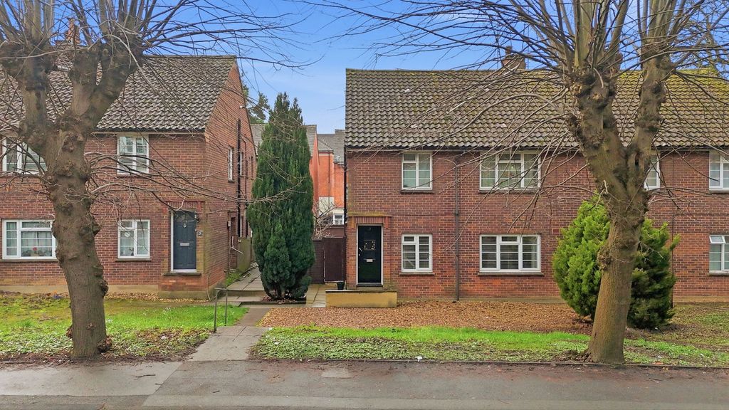 Property photo 1 of 20