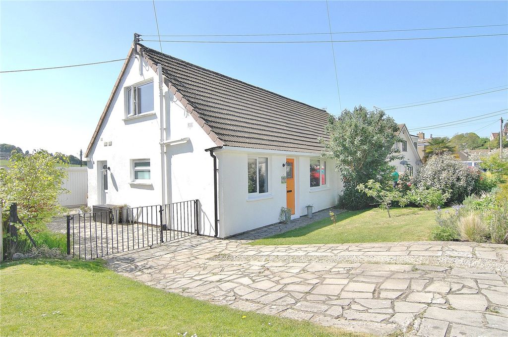 Property photo 1 of 24 Picture No. 10