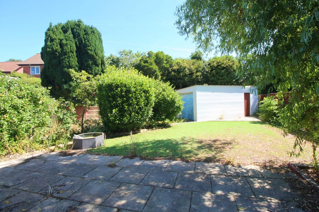 Property photo 2 of 18 Garden Nnn.Jpg