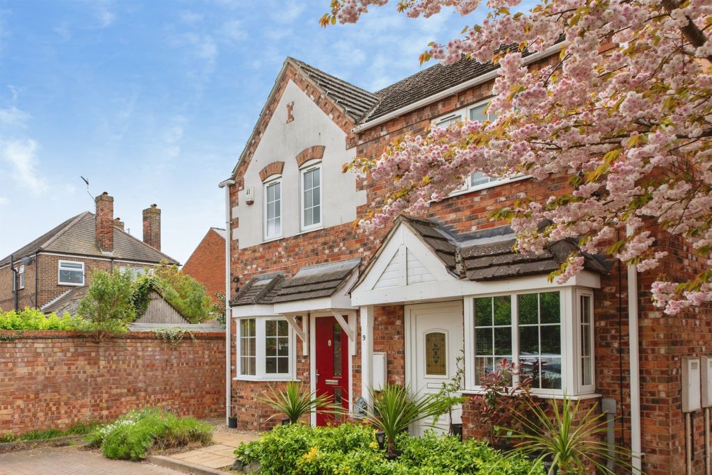 Property photo 1 of 16