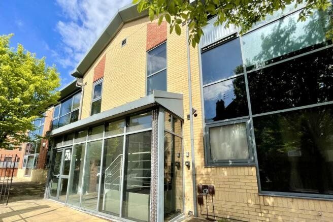 Property photo 2 of 6 Picture No. 01