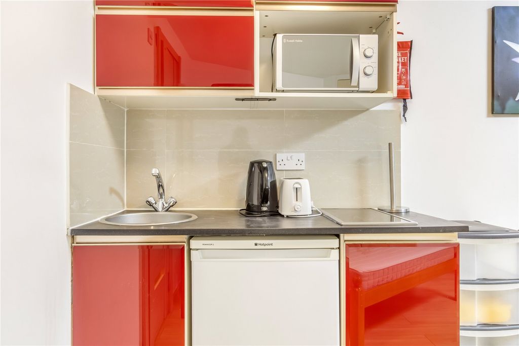 Property photo 2 of 12 Picture No. 22